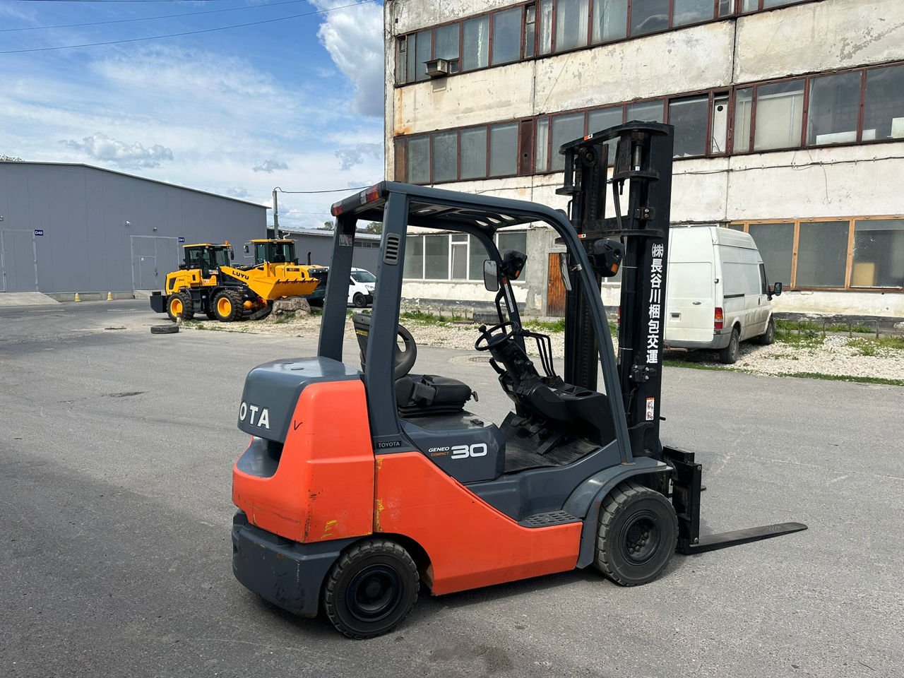 Погрузчик Toyota 8FGK30