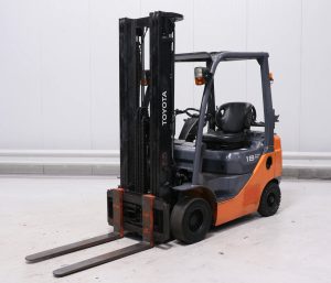 Погрузчик toyota 32-8FGF18